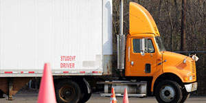 CDL Truck Driving Jobs for Estudiante Conductor